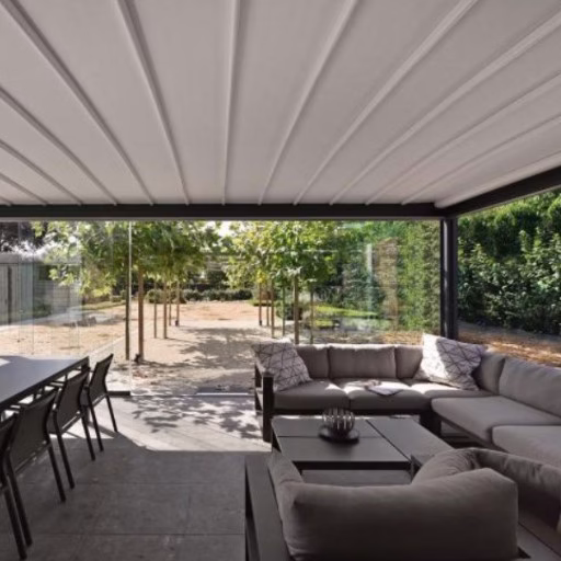 Instalación de pérgolas Corradi en Barcelona Maestro - Instalación de pérgolas Corradi en Barcelona